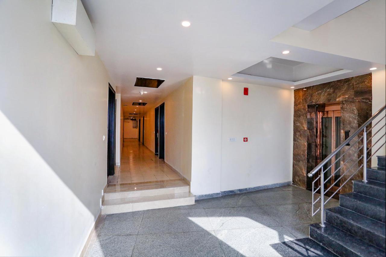 Fabexpress Kapashera Residency Near Igi Airport New Delhi Gurgaon Exterior foto
